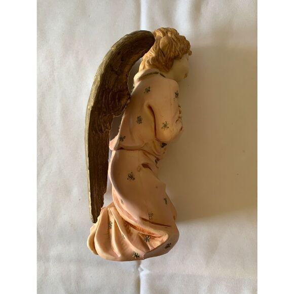 Angel Figurine - Picture 6 of 7